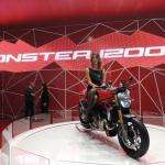 EICMA 2013: Ducati Monster 1200 e Superleggera per sognare ancora 16 2 1024x768