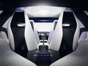 JAGUAR SVELA LA CONCEPT CROSSOVER SPORTIVA C-X17 19 slide (5)