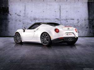 Alfa_Romeo-4C_Spider_Concept_2014_800x600_wallpaper_04
