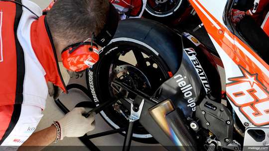 MotoGP Losail - Debriefing 14 bridgestone1_original