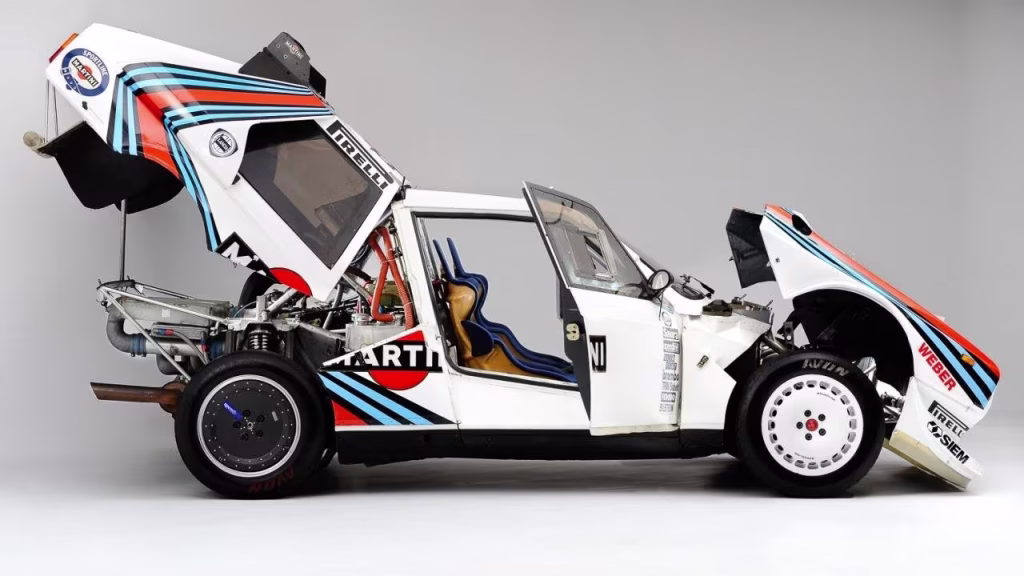 Lancia Delta S4: una vera regina 2 lancia delta s4 group b rally car for sale