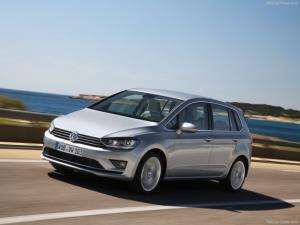Volkswagen-Golf_Sportsvan_2014_800x600_wallpaper_07