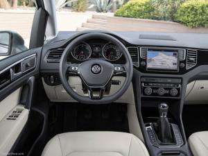 Volkswagen-Golf_Sportsvan_2014_800x600_wallpaper_20