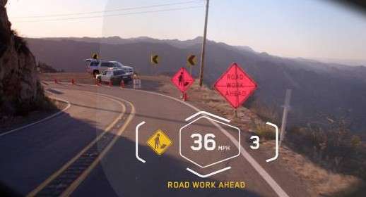 Fari laser e Casco ipertecnologico: il futuro di BMW 14 2016-01-09_140121