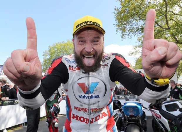 Momenti 2015 : McGuinness si conferma re del Tourist Trophy 1 Anstey