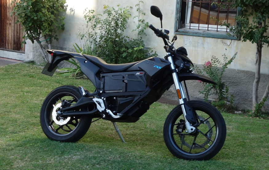 Test Zero Motorcycles FXS MY2016: coppia a volontà, autonomia da migliorare 1 1