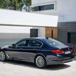 BMW 5 Series 2017 1024 2f