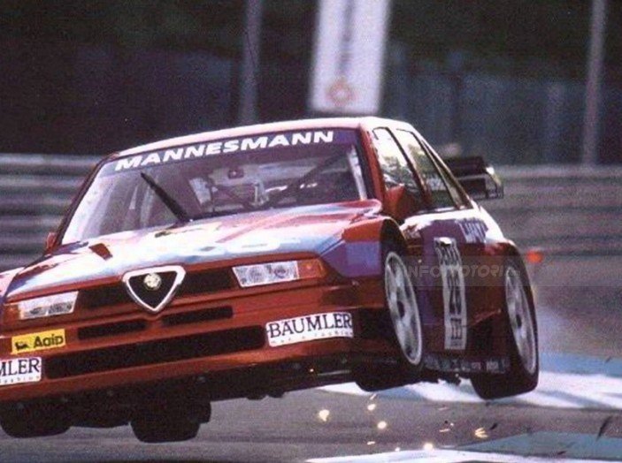 alfa-romeo-155-2-5-v6-ti-dtm-11-703x524