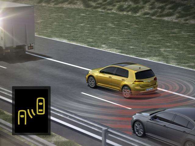 Volkswagen | Si rinnova la Golf, nei concessionari a partire da Marzo 2017 7 small 12 1