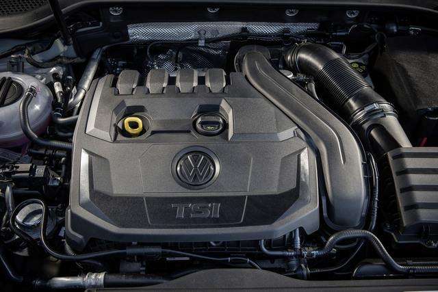 Volkswagen | Si rinnova la Golf, nei concessionari a partire da Marzo 2017 6 small 23