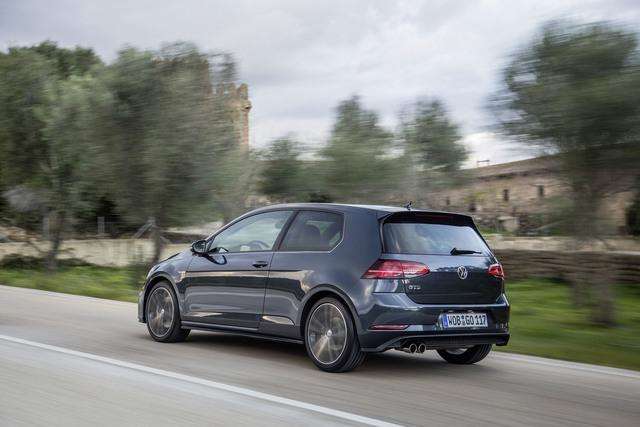 Volkswagen | Si rinnova la Golf, nei concessionari a partire da Marzo 2017 14 small 3