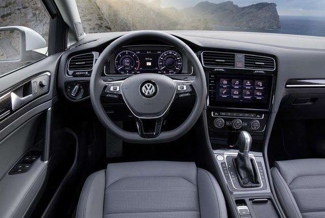Volkswagen | Si rinnova la Golf, nei concessionari a partire da Marzo 2017 2 small 9 2