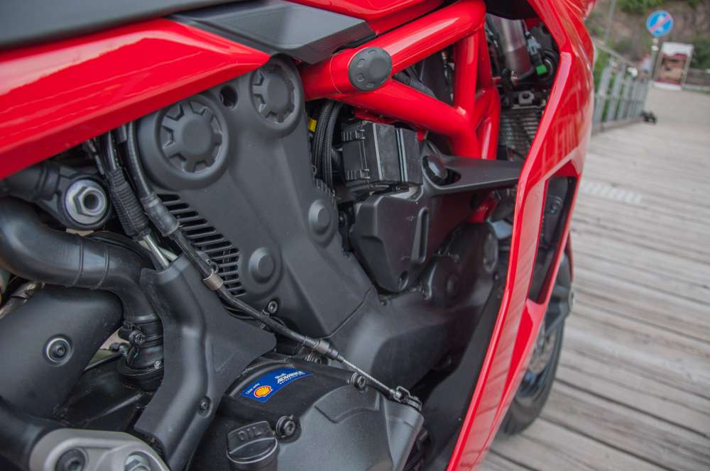 Test Ducati Supersport : versatilità e sportività direttamente da Borgo Panigale 20 DSC 0217