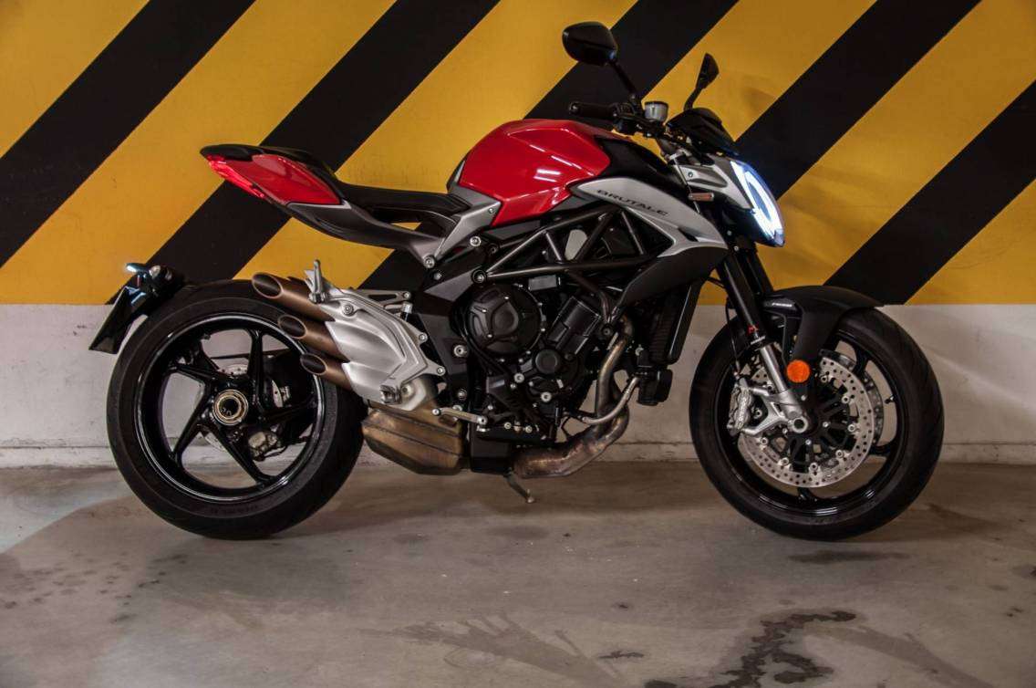 Test MV Agusta Brutale 800 : efficace e curatissima 21 1