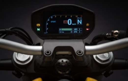Nuovo Ducati Monster 821 8 2017 12 01 114605