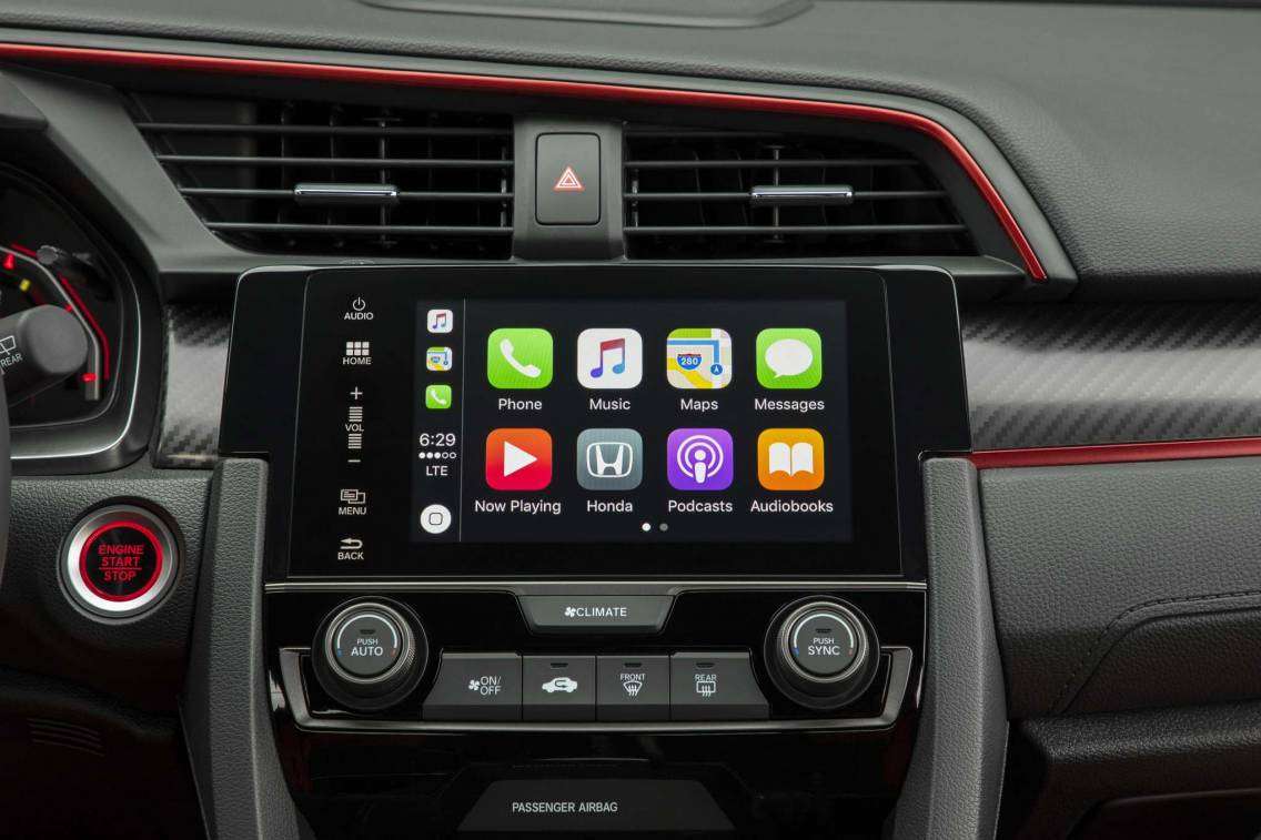 Honda | Civic Type R 2018, prestazioni e dinamica degne del suo stile! 10 2017 Honda Civic Type R Apple Play