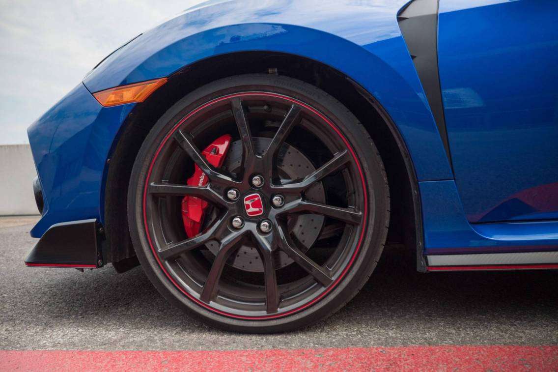 Honda | Civic Type R 2018, prestazioni e dinamica degne del suo stile! 11 2017 honda civic type r processed 6 of 44