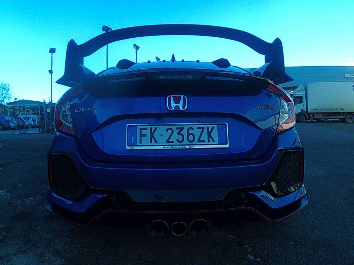 Honda | Civic Type R 2018, prestazioni e dinamica degne del suo stile! 9 3