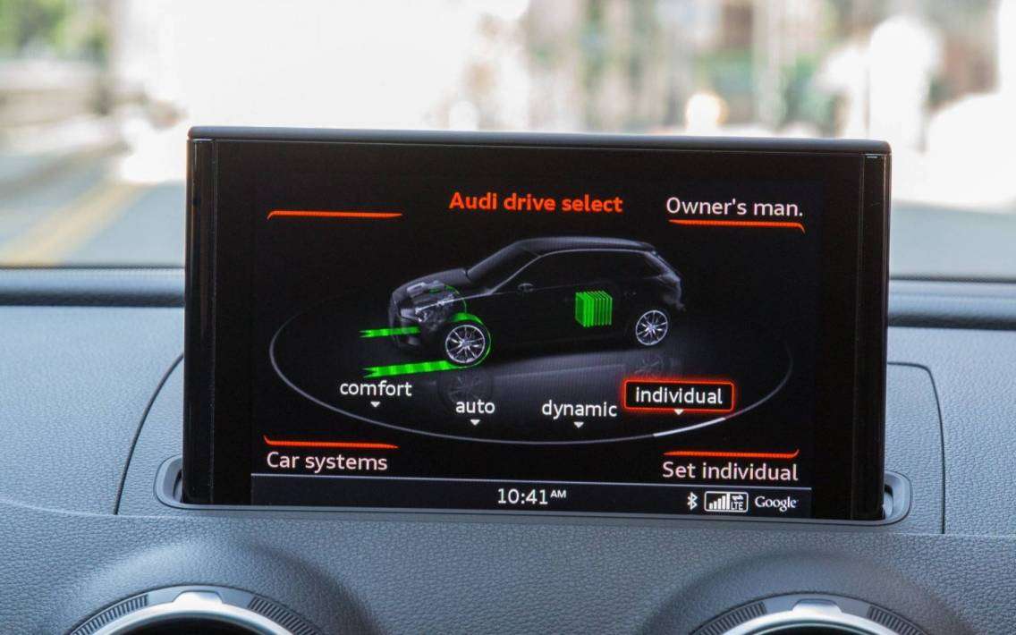 Test Drive | Audi A3 E-Tron S-Tronic 204cv, all'avanguardia della tecnica 19 news 2016 audi a3 etron interior 012