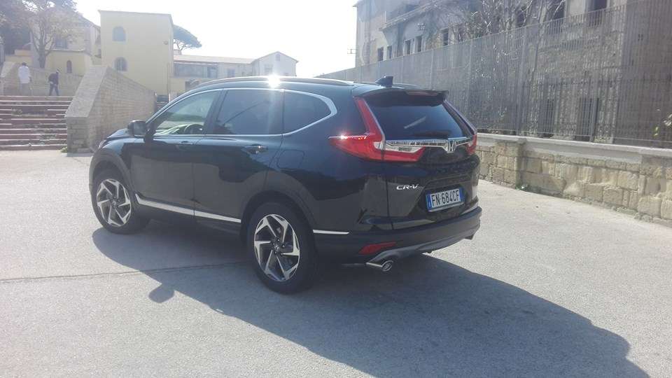 Test Drive: Honda CR-V 1.5 Vtec Turbo 173cv 2WD e 193cv AWD CVT, Nuovo Design, più confort e spazio 3 44335529 2352754168285598 6934783289953615872 n