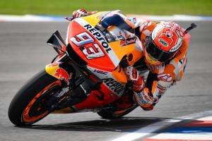 MotoGP Argentina: Marquez strappa la pole ma gli altri sono vicini 3 93 marc marquez esp dsc5583.big