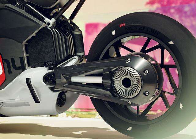 BMW Motorrad: La Vision DC Roadster il futuro è elettrico 2 small 4