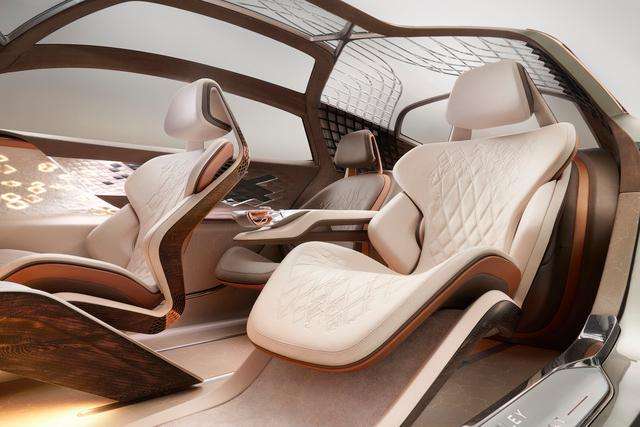 Bentley, festeggia con la Concept EXP 100 GT portando il lusso britannico nel futuro 4 small 16