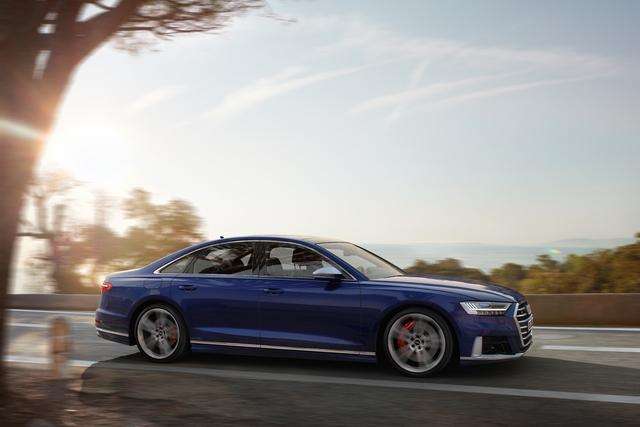 Audi: S8, Esclusività ad alte prestazioni e tecnologia avanzata 2 small 2019 07 03T192036.168