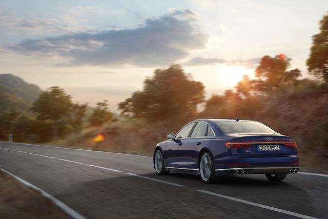 Audi: S8, Esclusività ad alte prestazioni e tecnologia avanzata 3 small 2019 07 03T192045.485