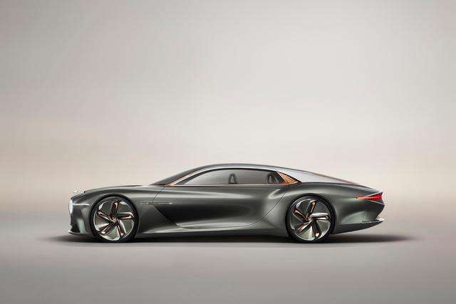 Bentley, festeggia con la Concept EXP 100 GT portando il lusso britannico nel futuro 7 small 22 2