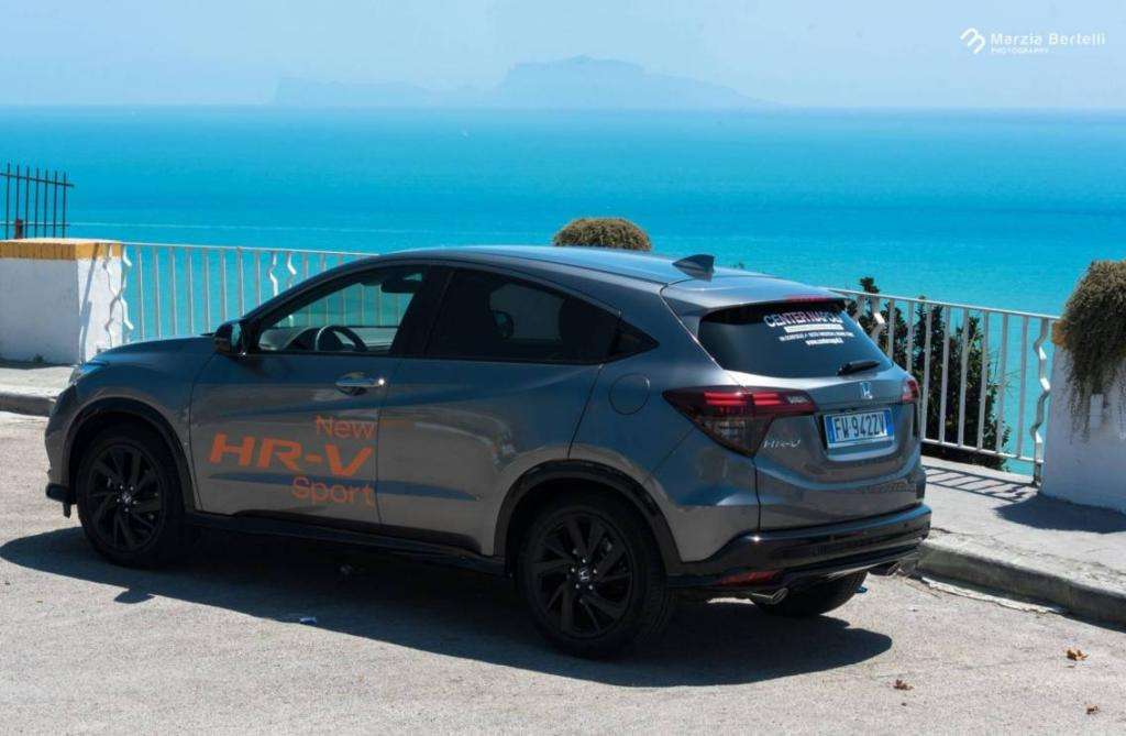 Test Drive: Honda HR-V Sport 182cv. Sportiva ma sempre spaziosa e versatile 24 Honda HR Vsport MarziaBertelli 4