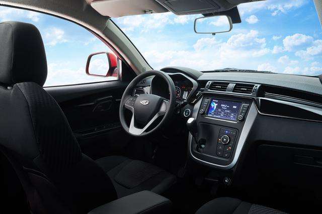 Test Drive: Mahindra KUV100 Nxt 1.2 Litri 87cv, linea piacevole, solida e ben accessoriata 4 small 35