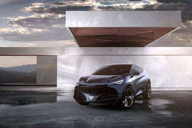 Cupra: Il Concept Tavascan full elettrico in anteprima al Salone di Francoforte 7 small 2