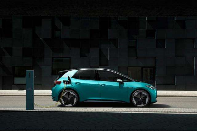 IAA Francoforte: La Volkswagen presenta la ID3 elettrica in vendita dal 2020 18 small 2019 09 11T150630.563