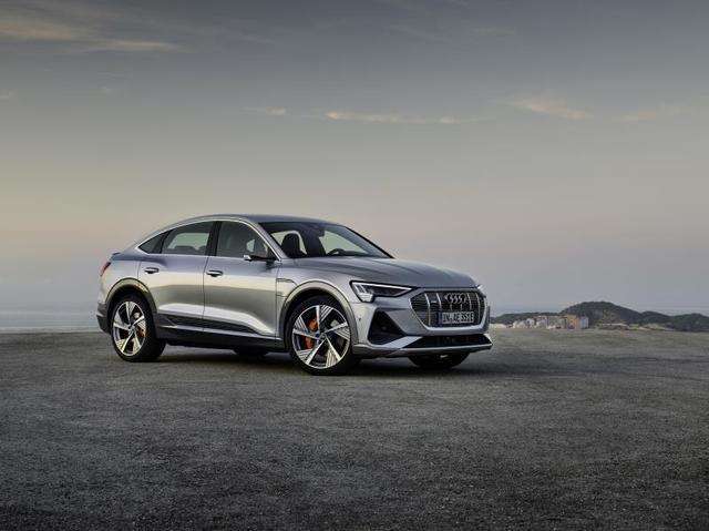 L'Audi e-Tron diventa Sportback 8 small 2019 12 04T162834.374