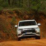 Test Drive: Mitsubishi Outlander 2.4 litri PHEV, più efficienza e prestazioni 32 small 47