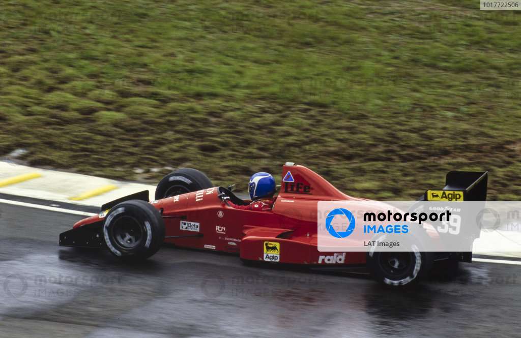 Le peggiori Formula 1 della storia: Life F190 22 1017722506 LAT 19900325 90BRA13