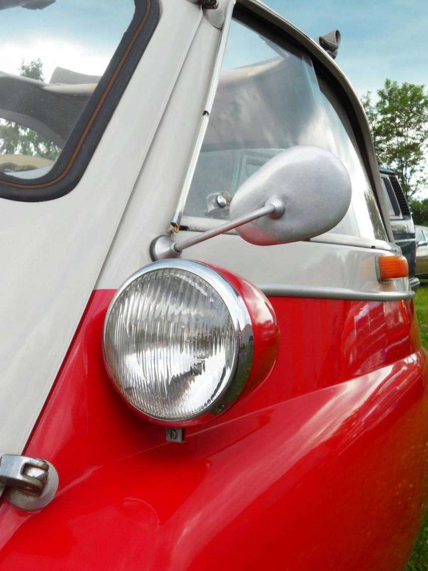 Autostoriche: la piccola BMW Isetta 9 12109962336 3ed8512558 k