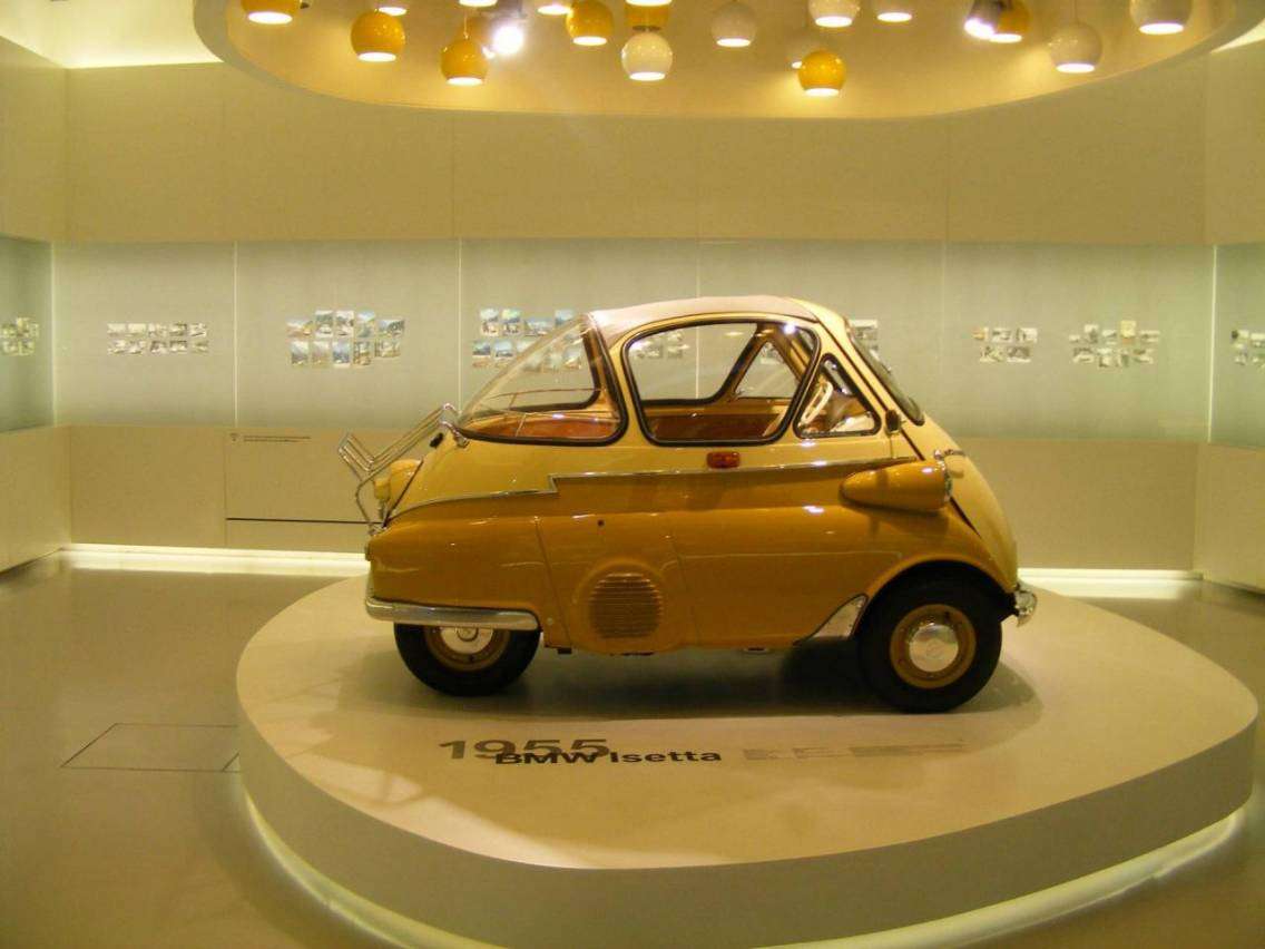 Autostoriche: la piccola BMW Isetta 3 23138863060 7a1680fc32 k