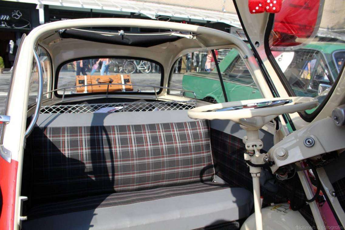 Autostoriche: la piccola BMW Isetta 7 29566910164 a7e1c3bfdb k