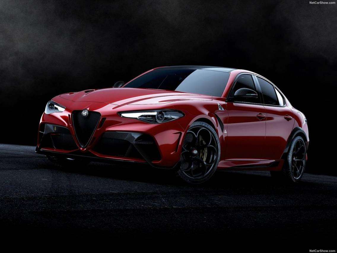Alfa Romeo Giulia GTA 2021 1600 01