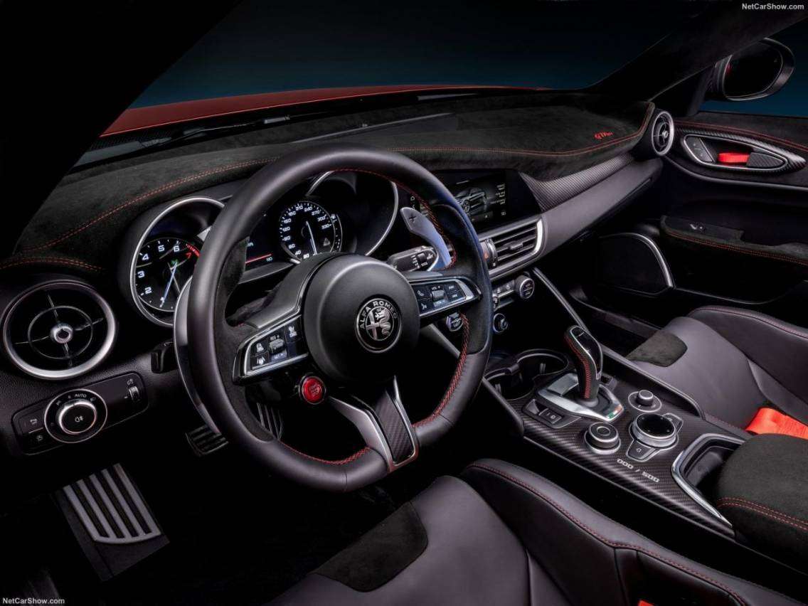 Alfa Romeo Giulia GTA 2021 1600 0d