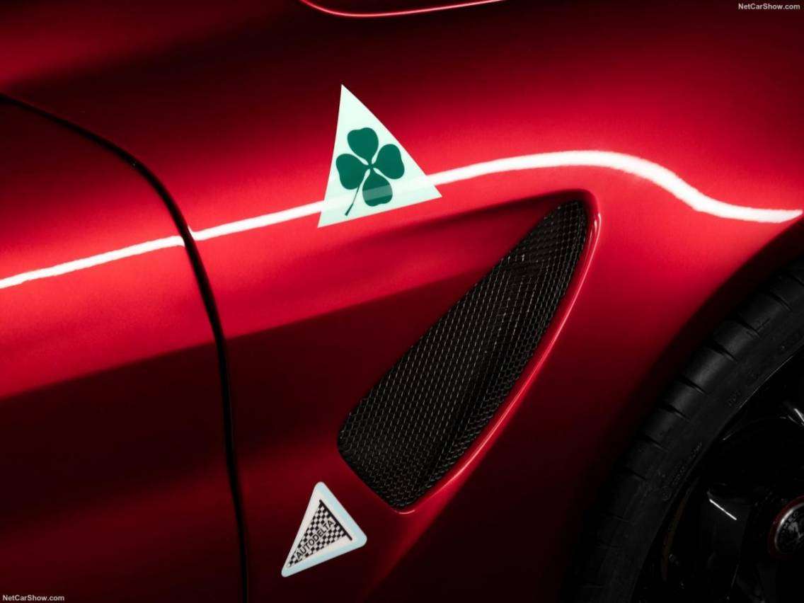 Alfa Romeo Giulia GTA 2021 1600 15