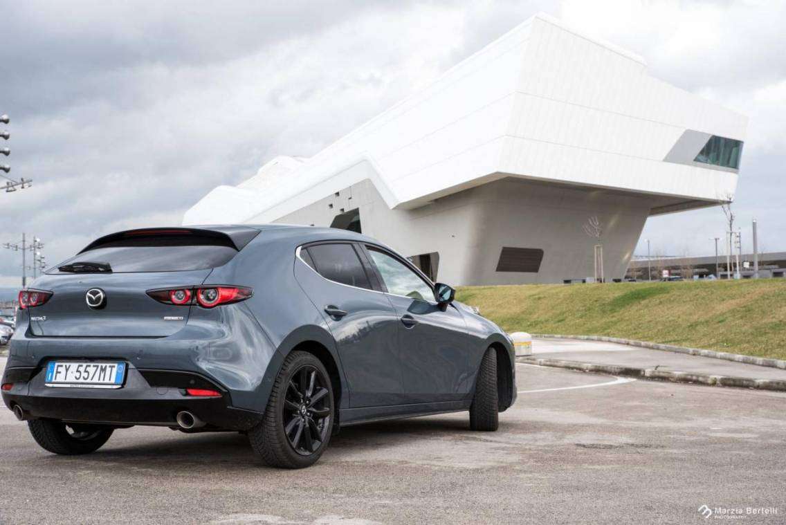 Test Drive: Mazda 3 Skyactiv-X Mild Hybrid 180cv Executive, tecnologica, bella da guidare 12 Mazda3 MarziaBertelli 12