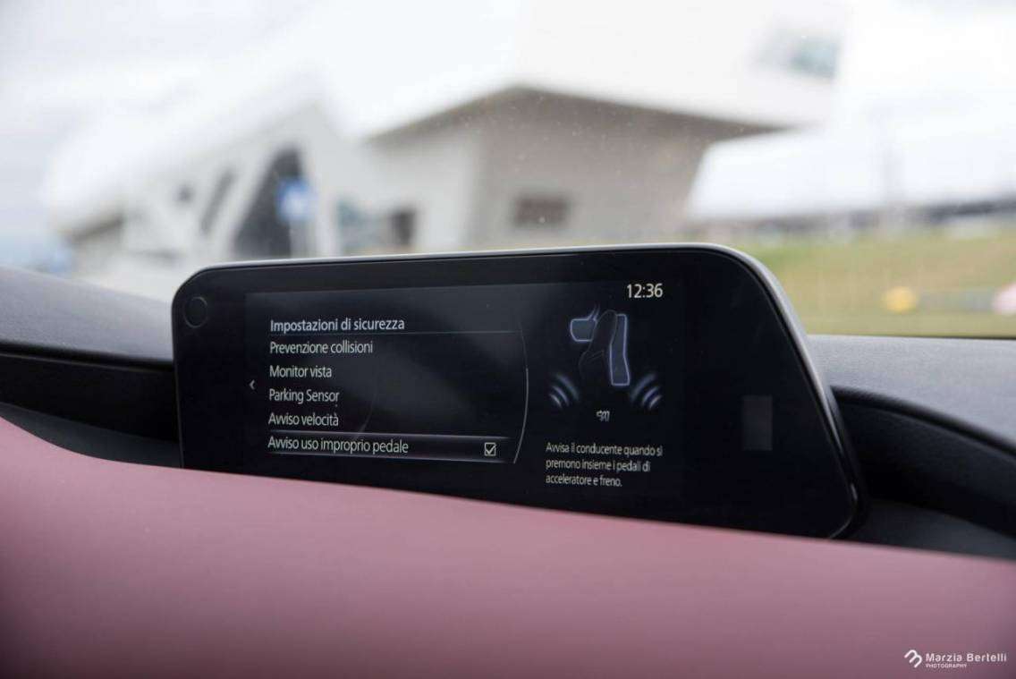 Test Drive: Mazda 3 Skyactiv-X Mild Hybrid 180cv Executive, tecnologica, bella da guidare 18 Mazda3 MarziaBertelli 31
