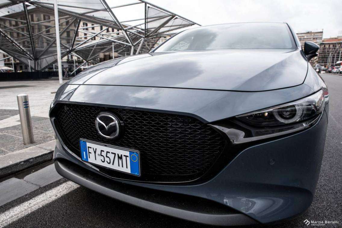 Test Drive: Mazda 3 Skyactiv-X Mild Hybrid 180cv Executive, tecnologica, bella da guidare 11 Mazda3 MarziaBertelli 6