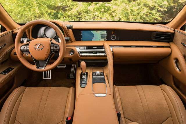 Lexus: LC Coupè si aggiorna per migliorare il piacere di guida 10 2020 lexus lc 09