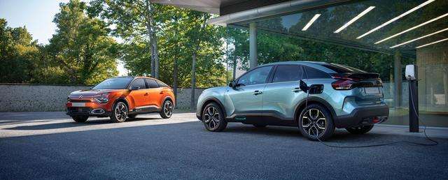 Citroën: Nuova C4 anche con variante eC4 100% elettrica 3 small 72