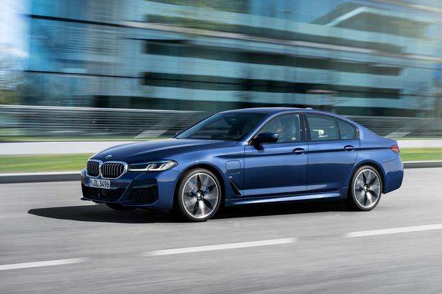 BMW: Nuova Serie 5 13 small 80