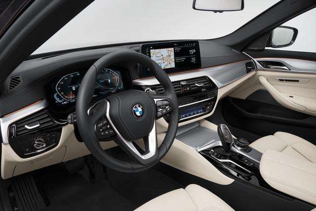 BMW: Nuova Serie 5 14 small 86